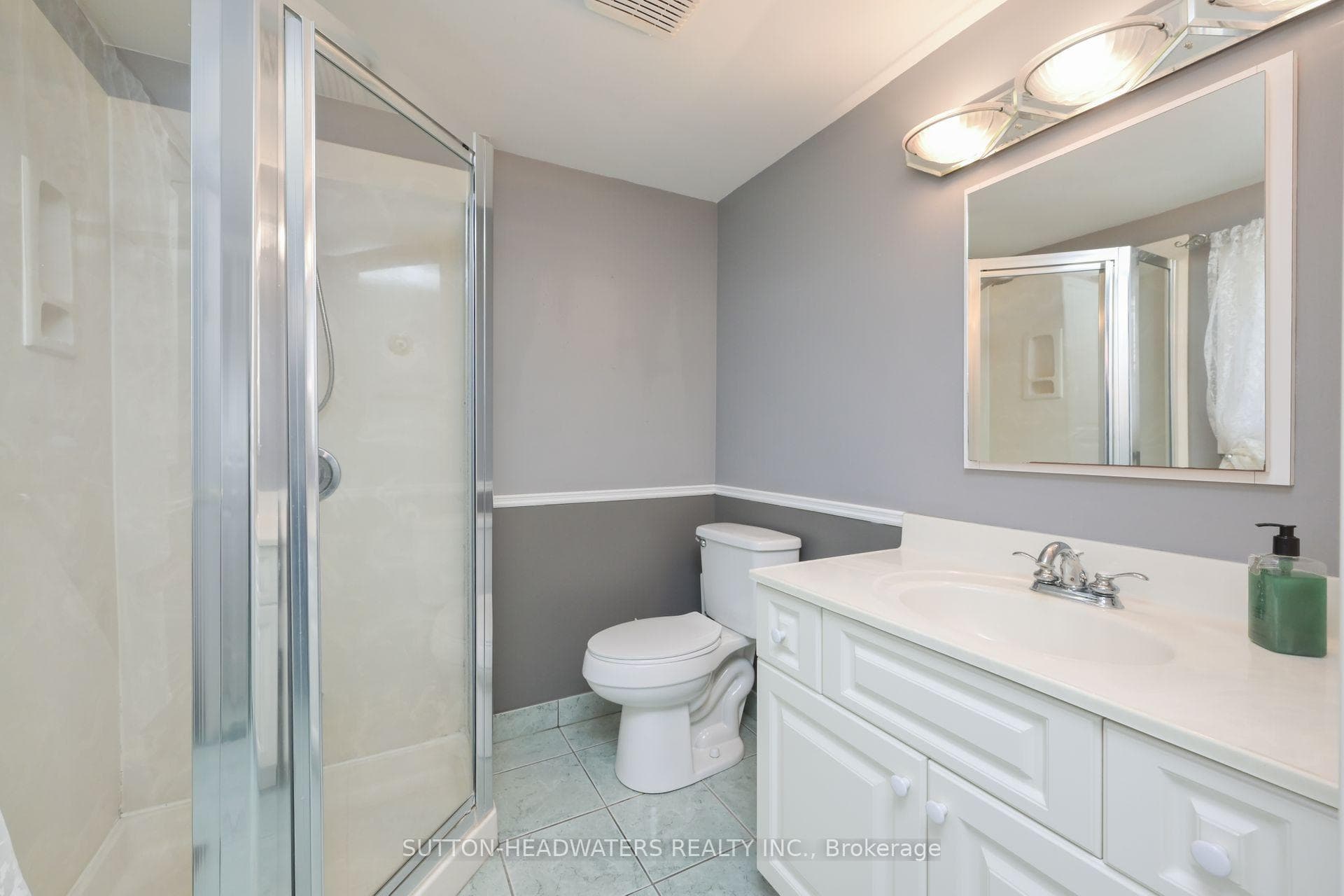 804 Forks Of The Credit Road photo 26