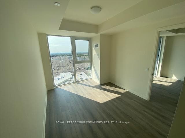 9000 Jane Street Unit 1519 photo 8