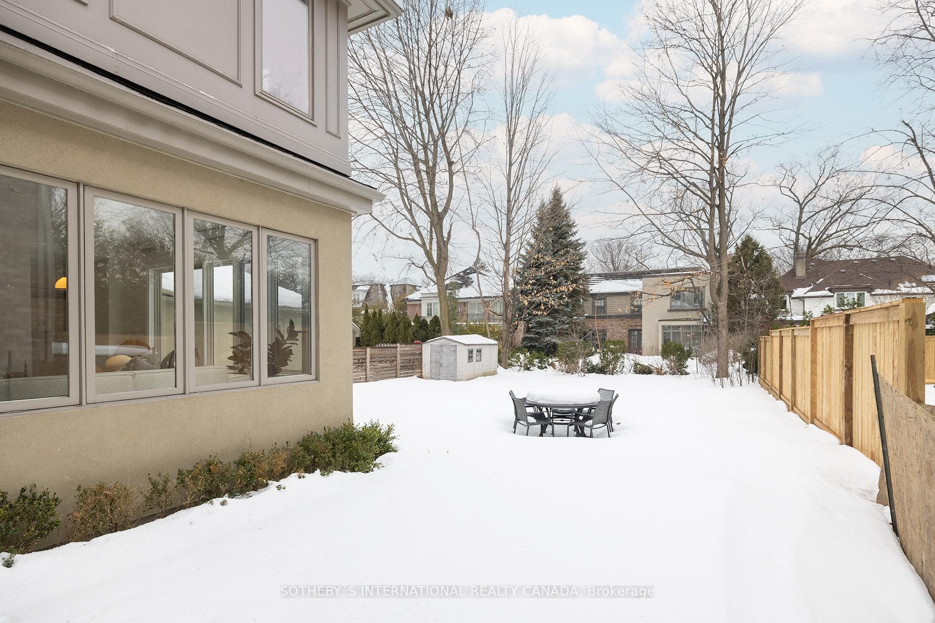 208 Hillhurst Boulevard photo 47