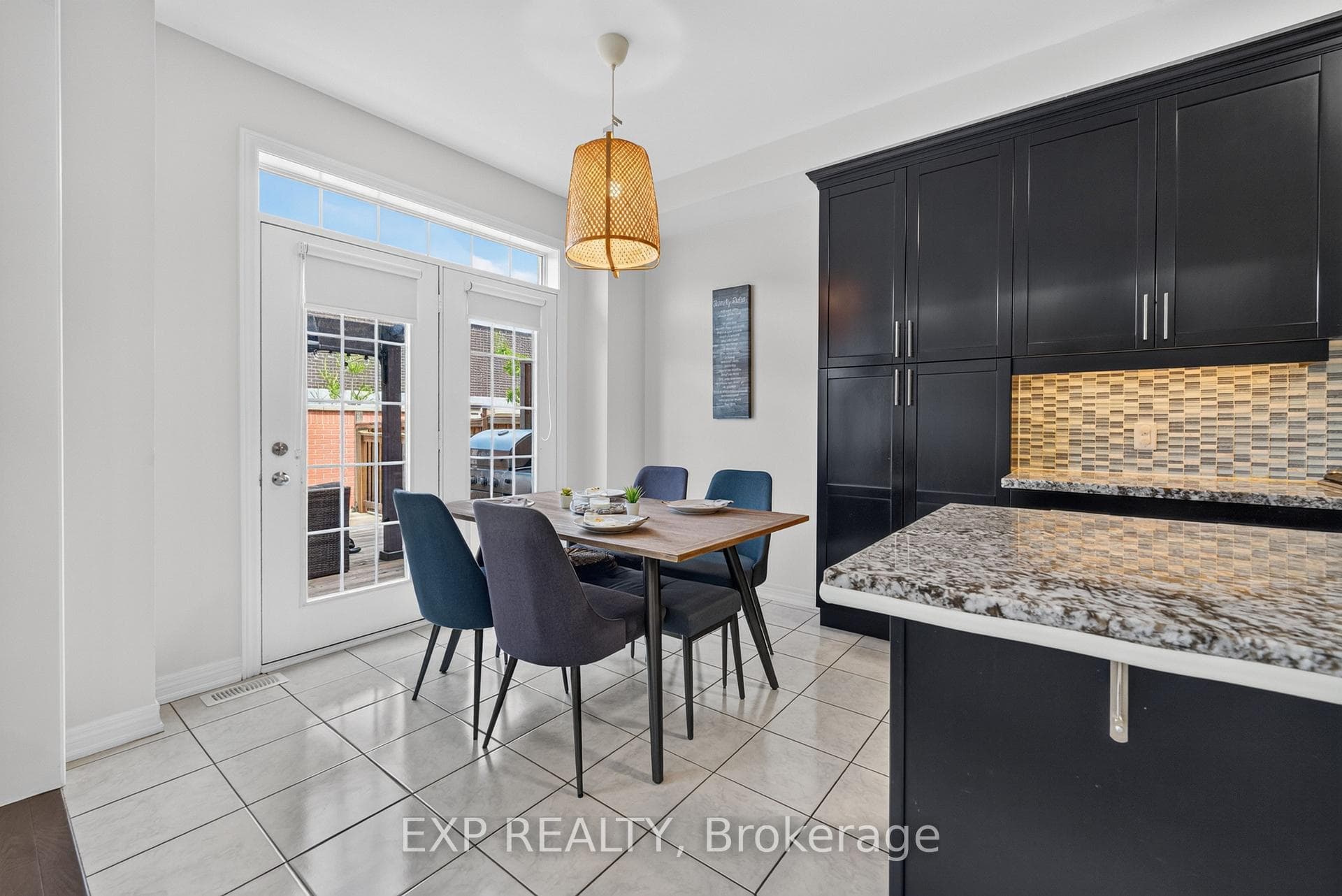82 Humberstone Crescent photo 14