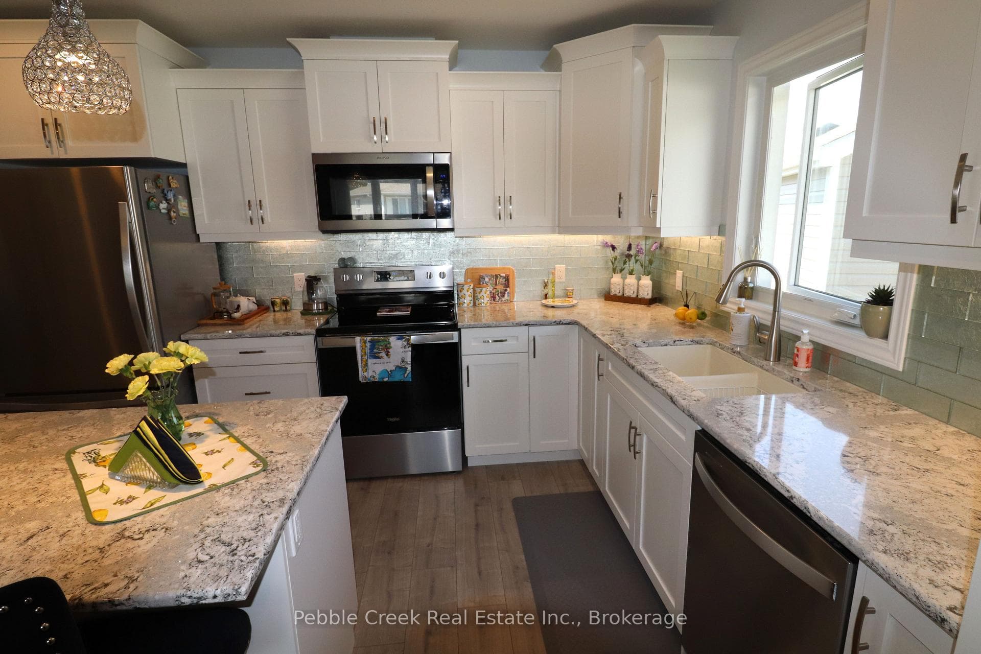 209 Lake Breeze Drive photo 10
