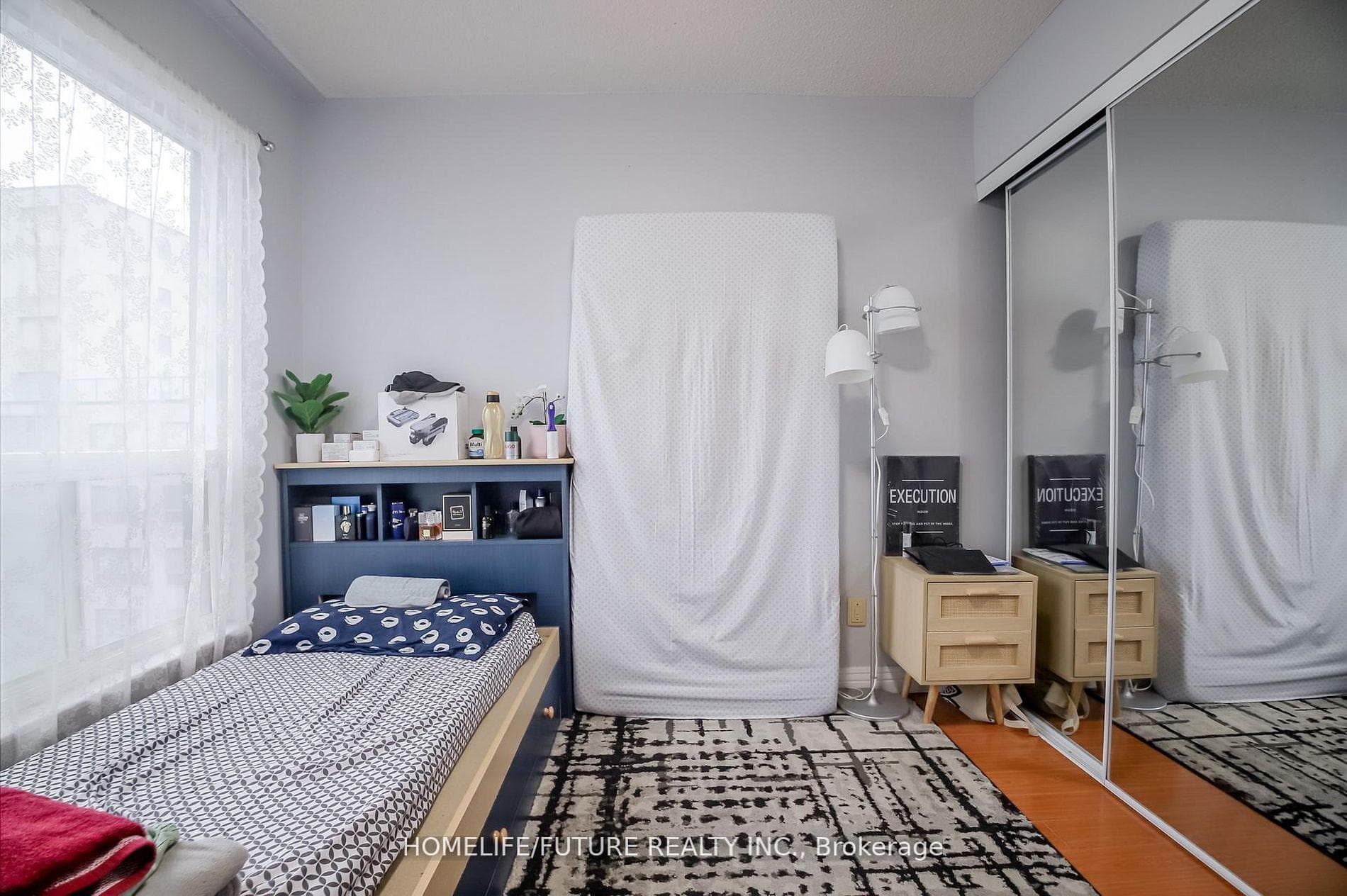 2550 Lawrence Avenue Unit 816 photo 15