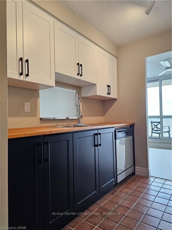 363 COLBORNE ST Street Unit 2202 photo 5