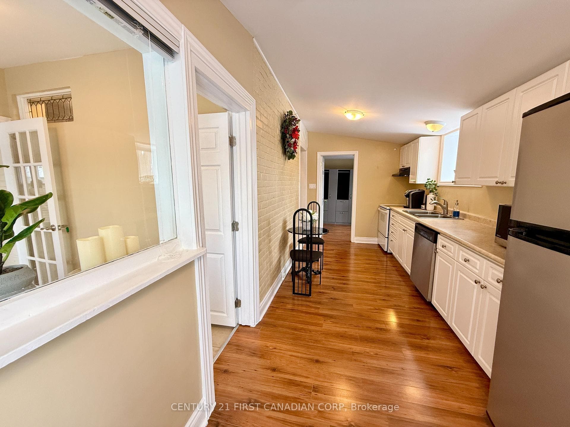 236 Raymond Avenue photo 16