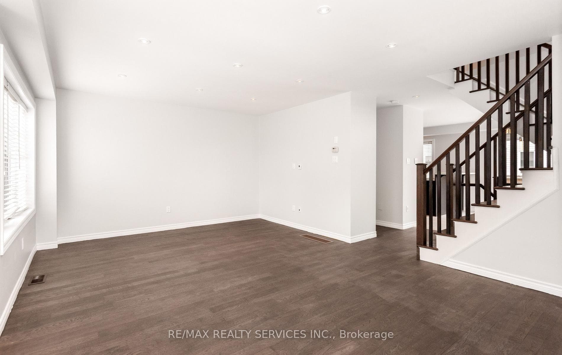 21 Dorchester Terrace photo 13