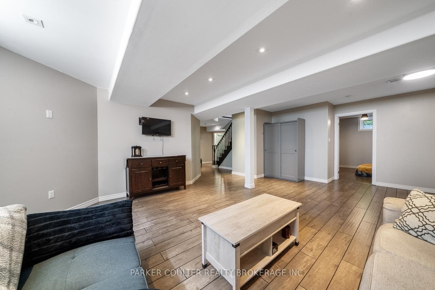 65 Miller Drive photo 32