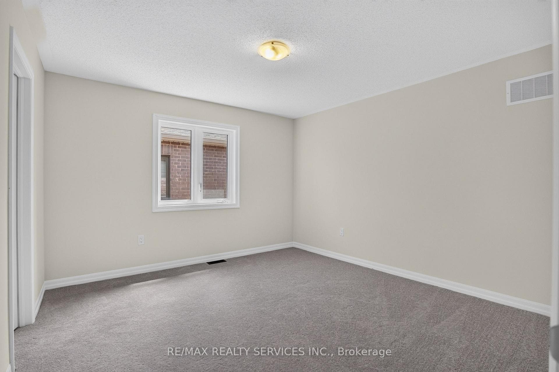 244 Warden Street photo 41