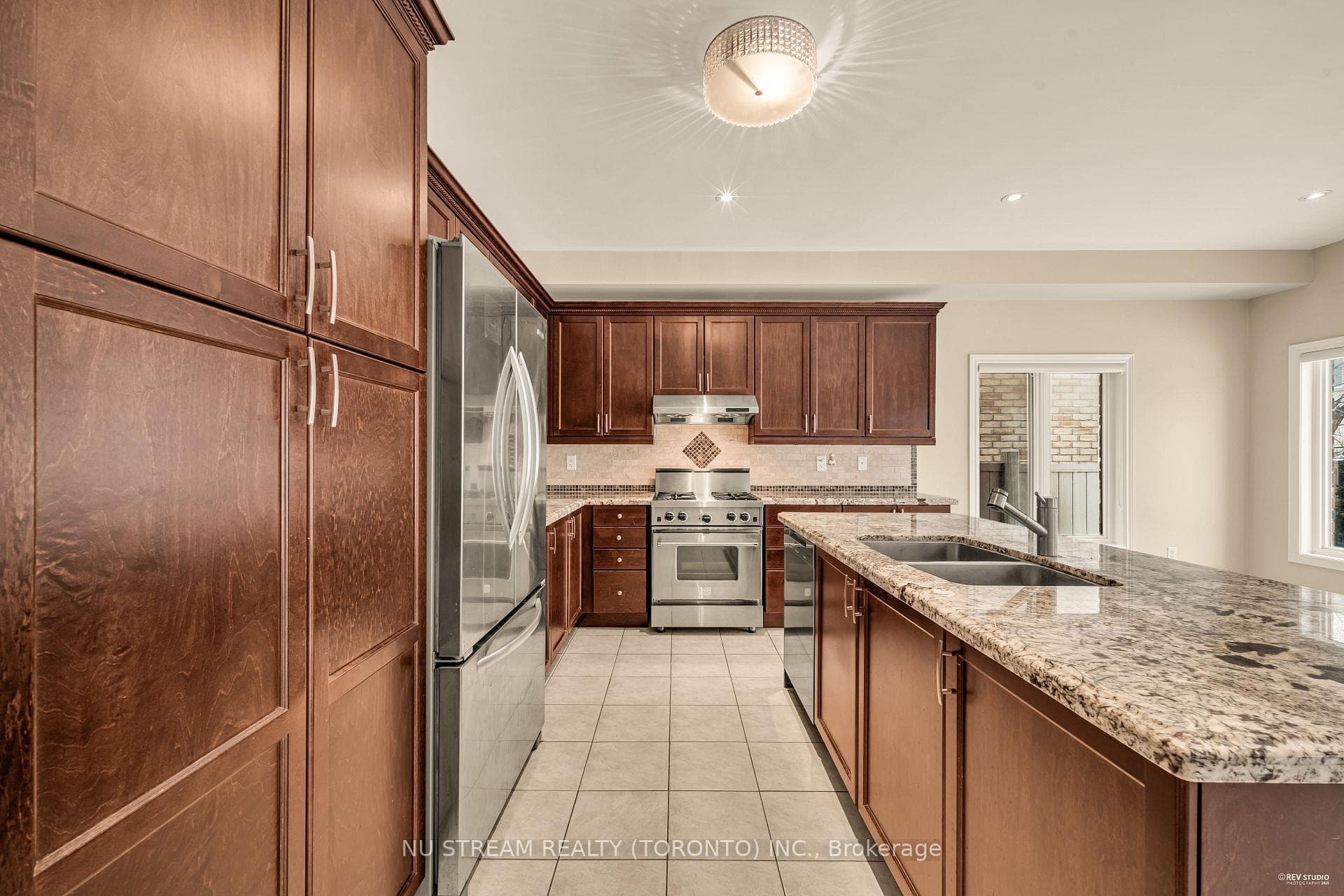 111 LEALINDS Road photo 11