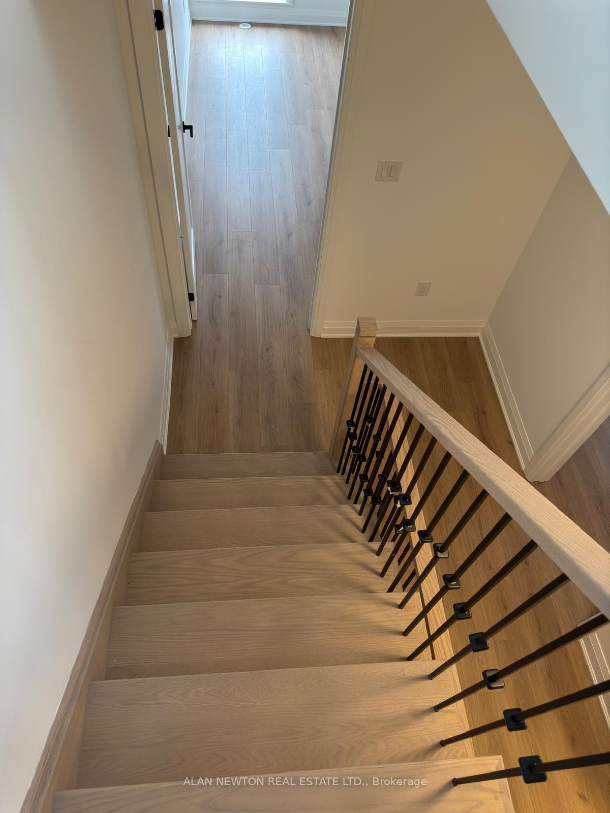 23 Burleigh Mews photo 18
