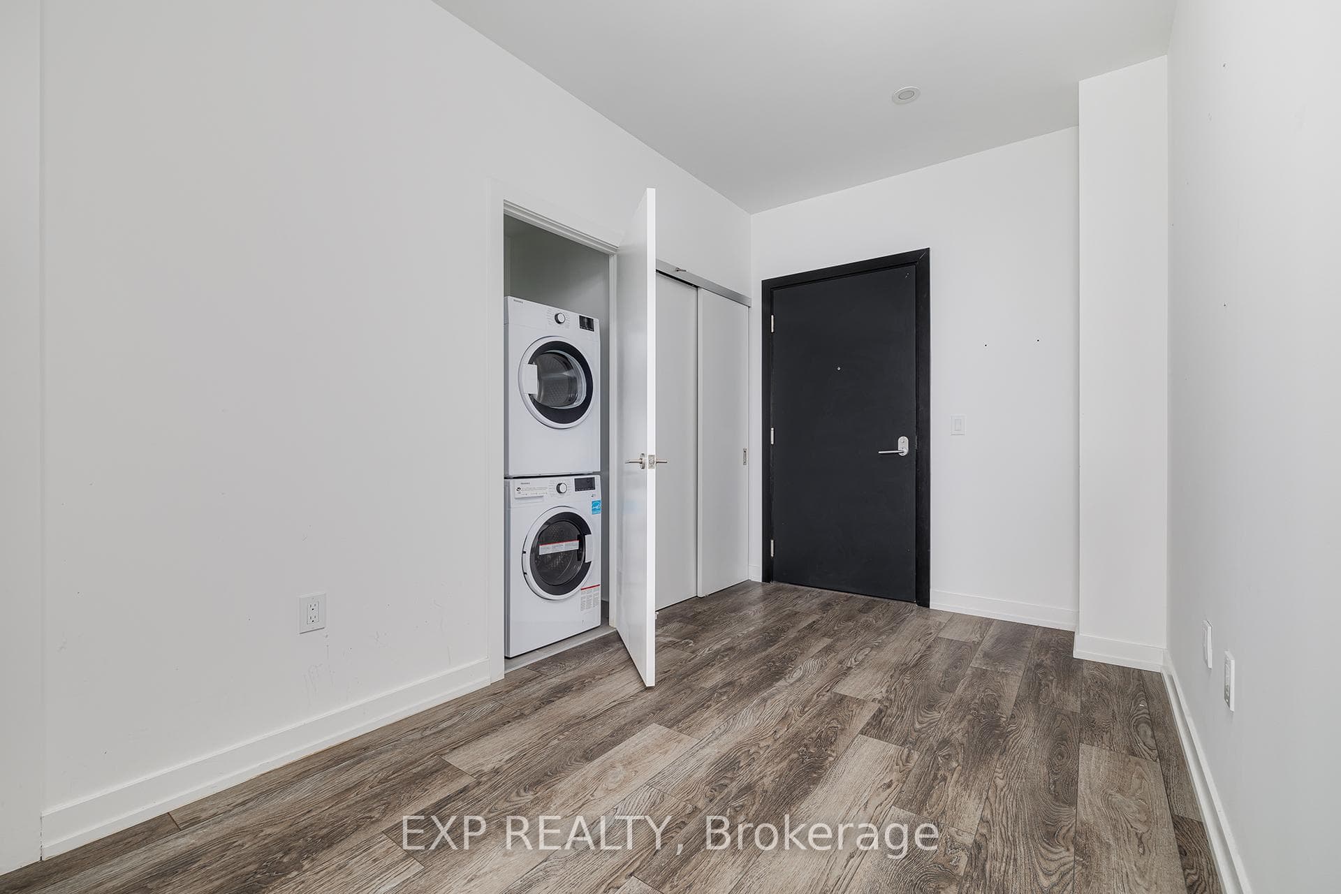 15 Wellington Street Unit 2311 photo 11