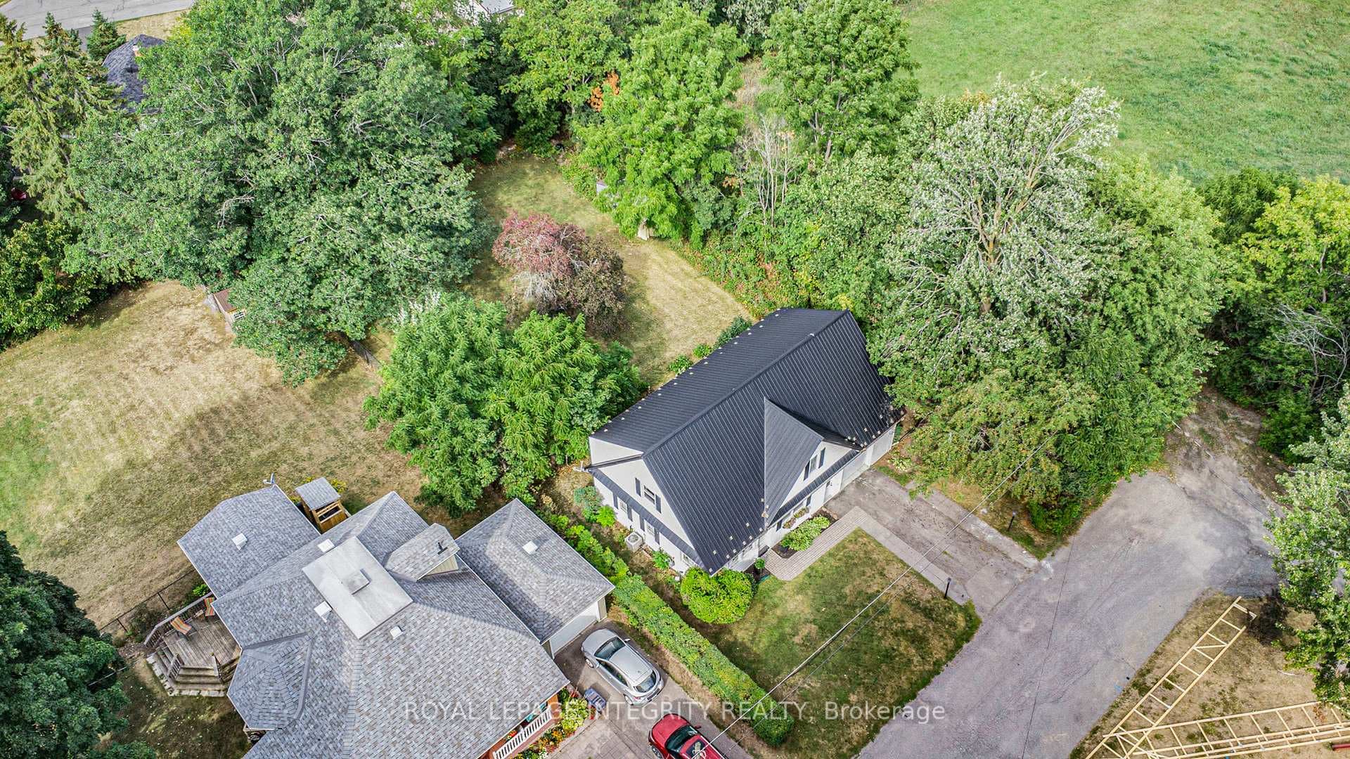 484 Whitney Street photo 33