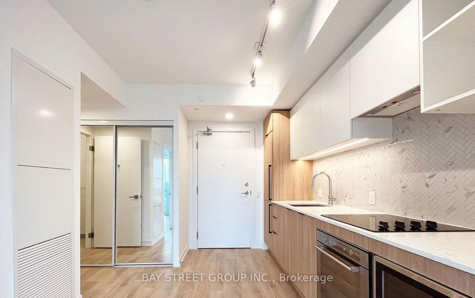 82 Dalhousie Street Unit 3506 photo 3