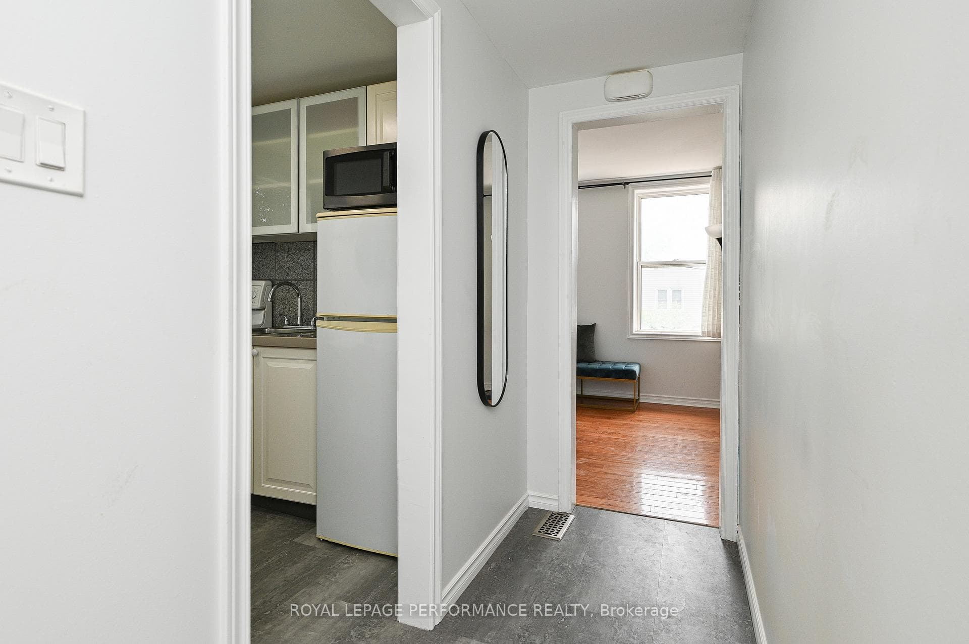 123 PAMILLA Street Unit 2 photo 4