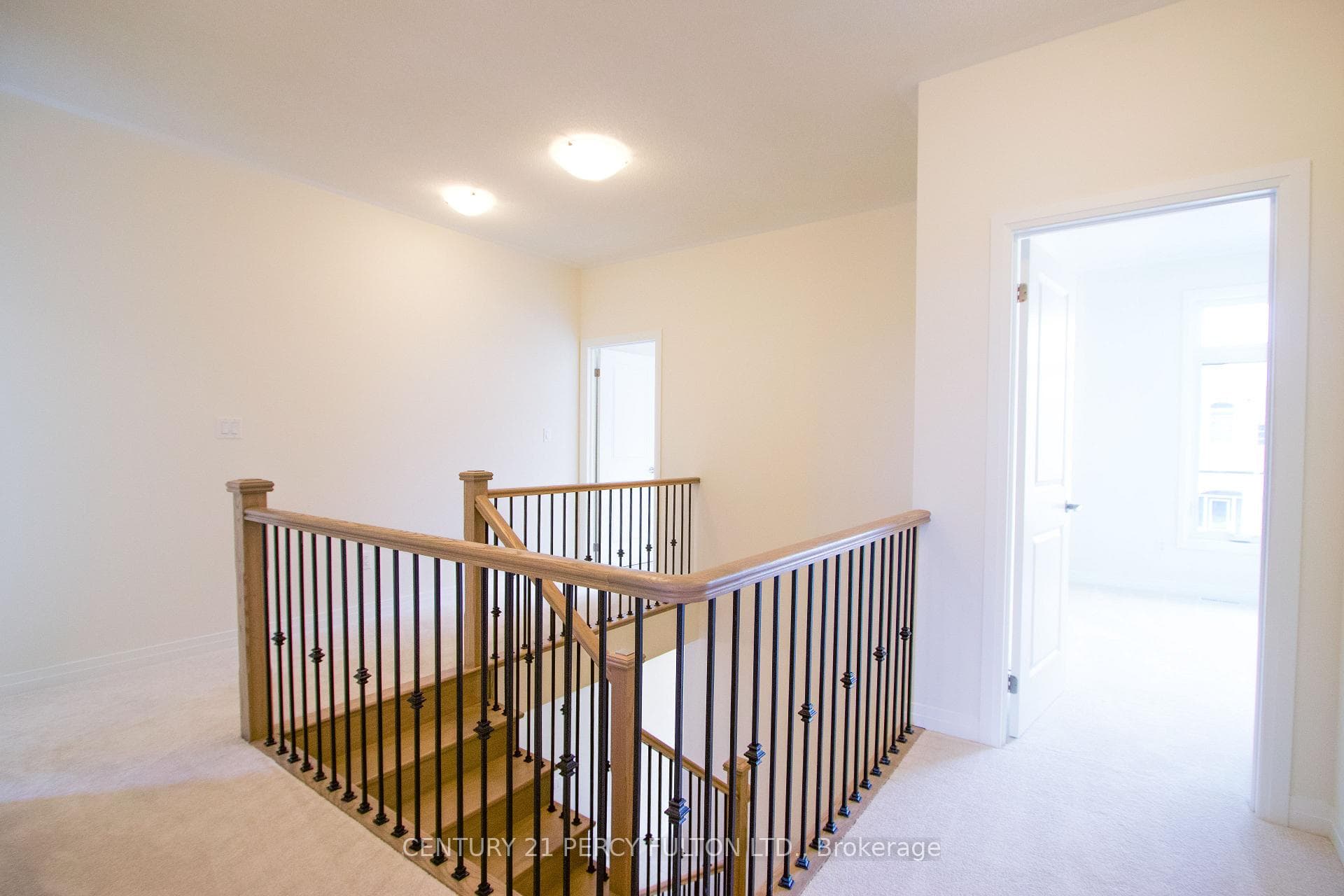 1055 Cameo Street photo 19