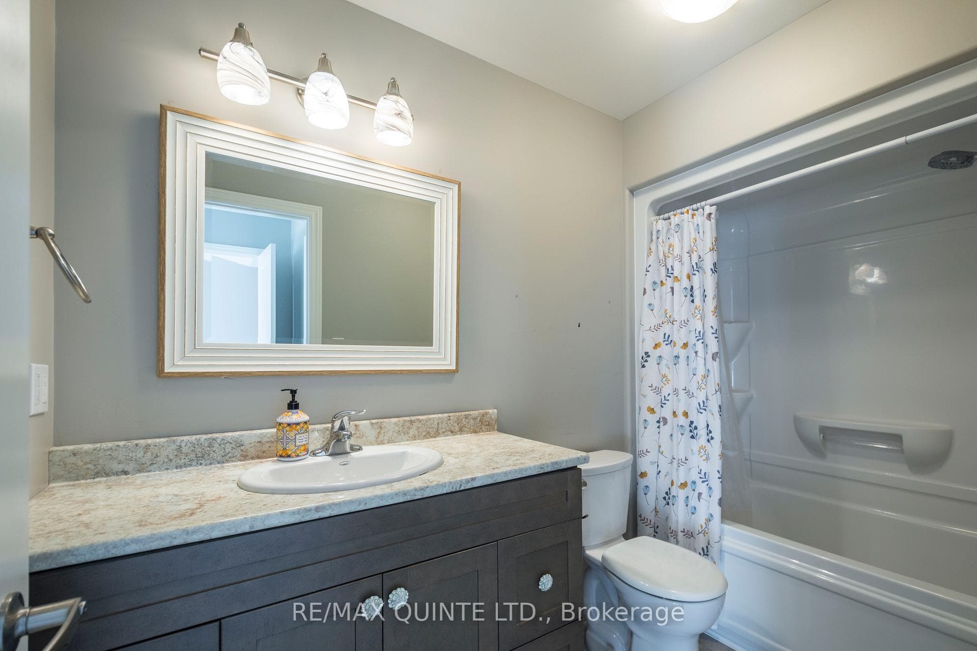 29 Glenview Crescent photo 14