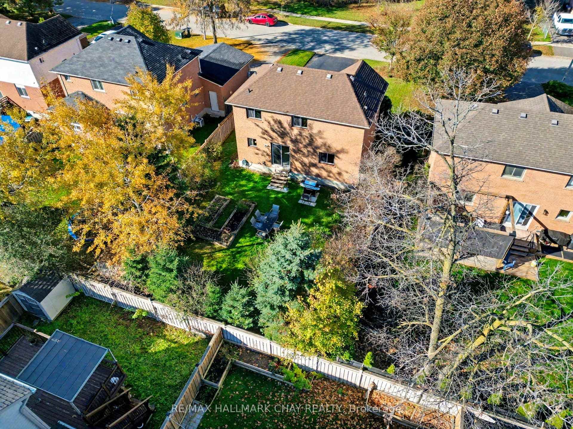 29 Daniele Avenue photo 42