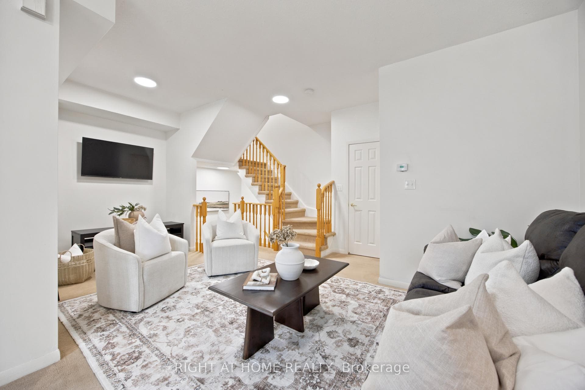 1250 St.Martins Drive Unit 105 photo 6