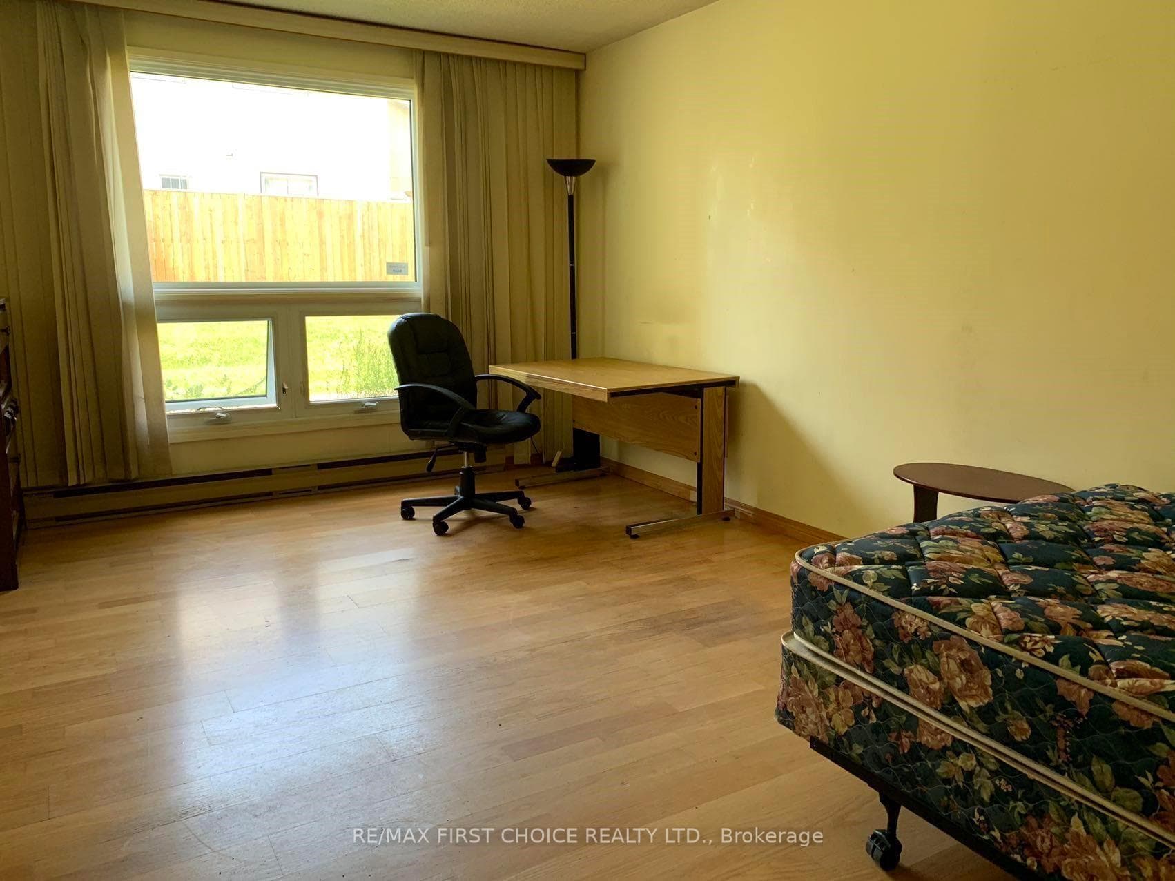 592 Pasteur Road photo 11