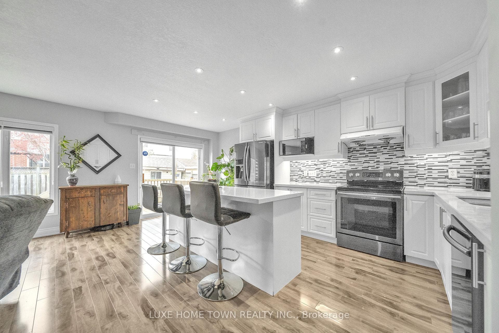 130 Adler Drive photo 17