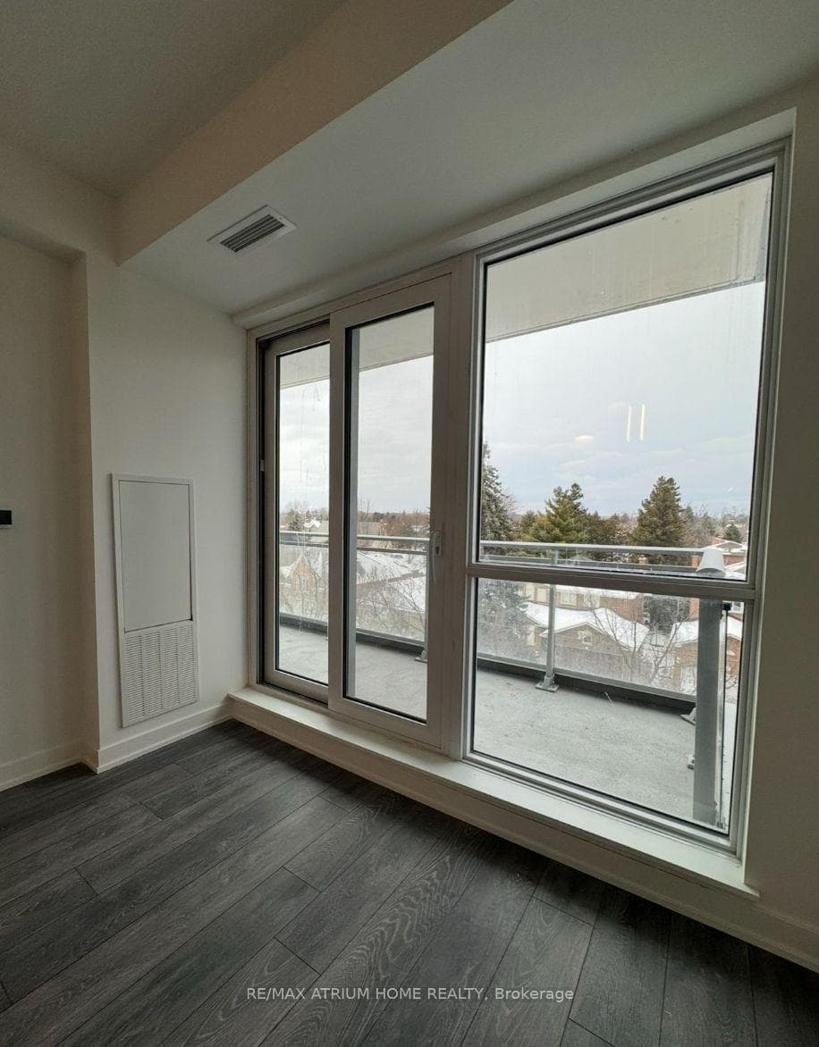 8888 Yonge Street Unit 315 photo 5