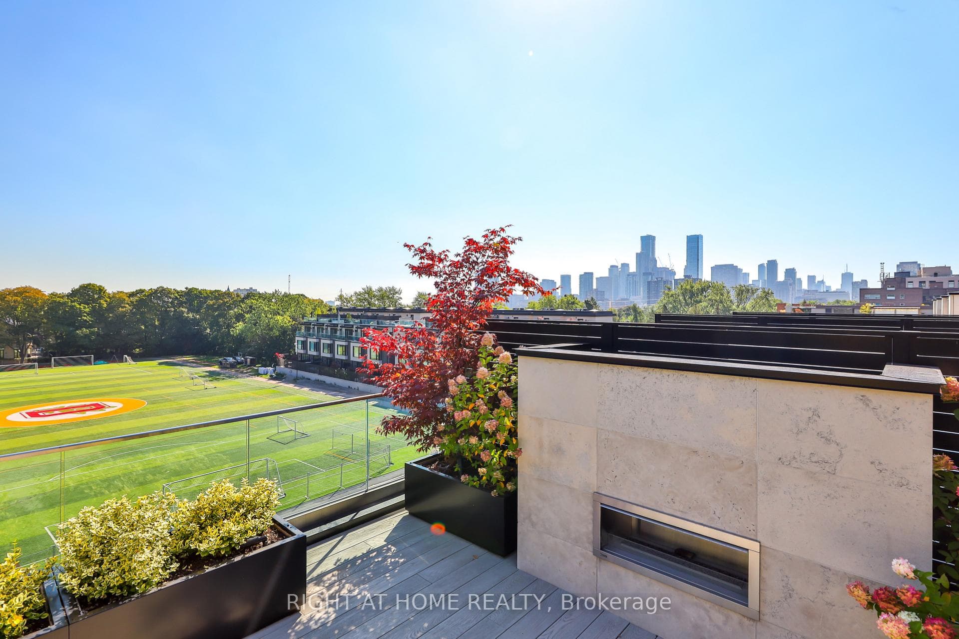 363 Avenue Road photo 34
