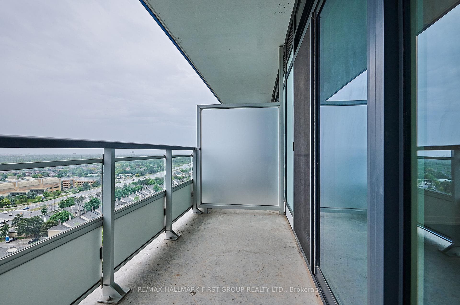 2560 Eglinton Avenue Unit 1502 photo 19