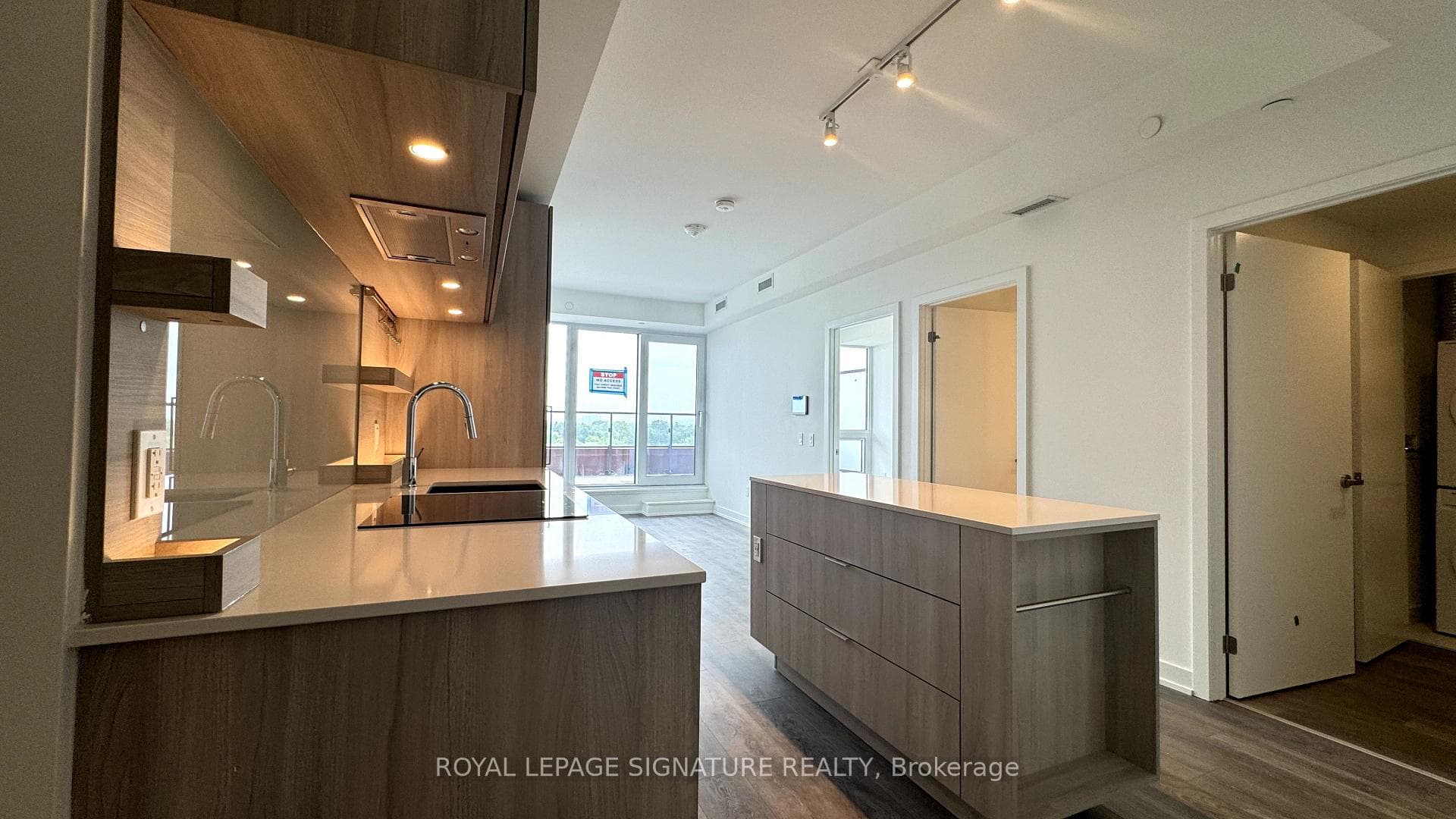 28 Ann Street Unit 722 photo 1