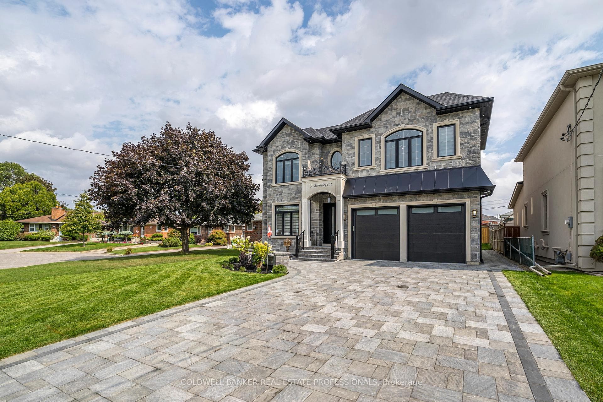 Front flower bed with Pillars