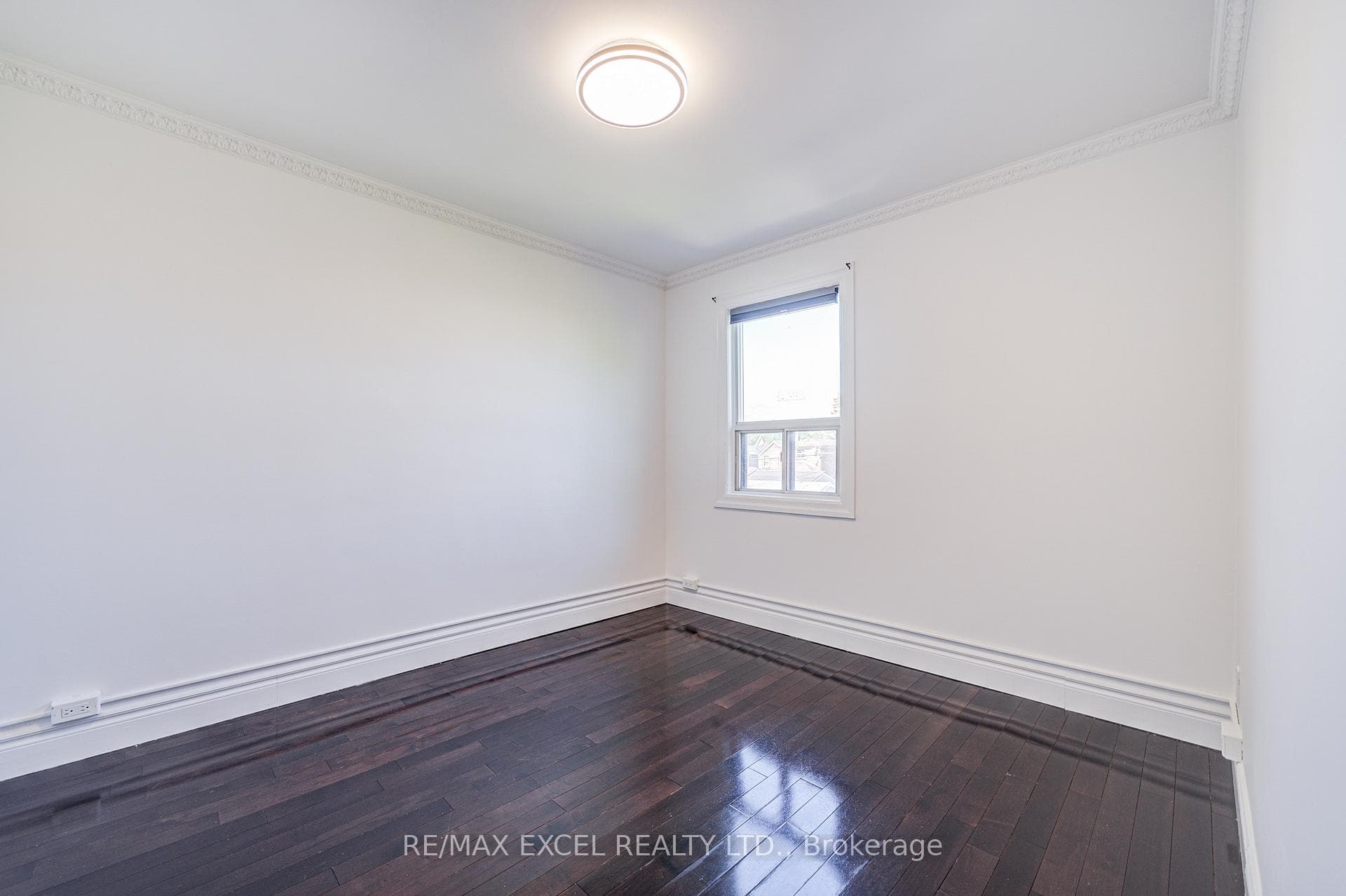 523 Delaware Avenue photo 19