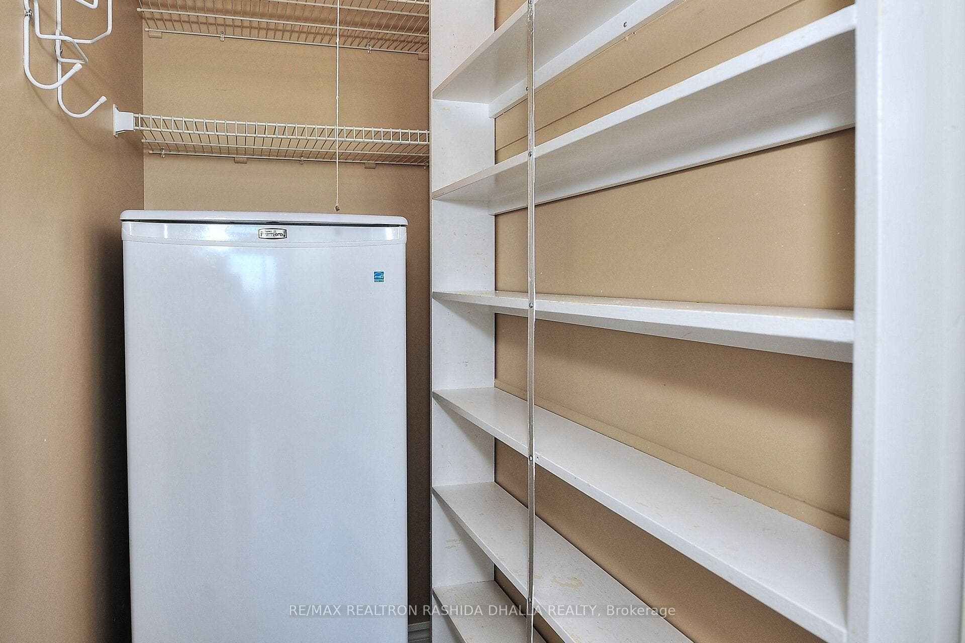 7805 Bayview Avenue Unit 1003 photo 28