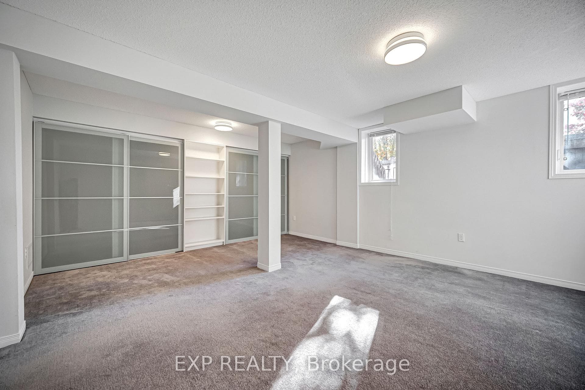 21 Westcliffe Crescent photo 35