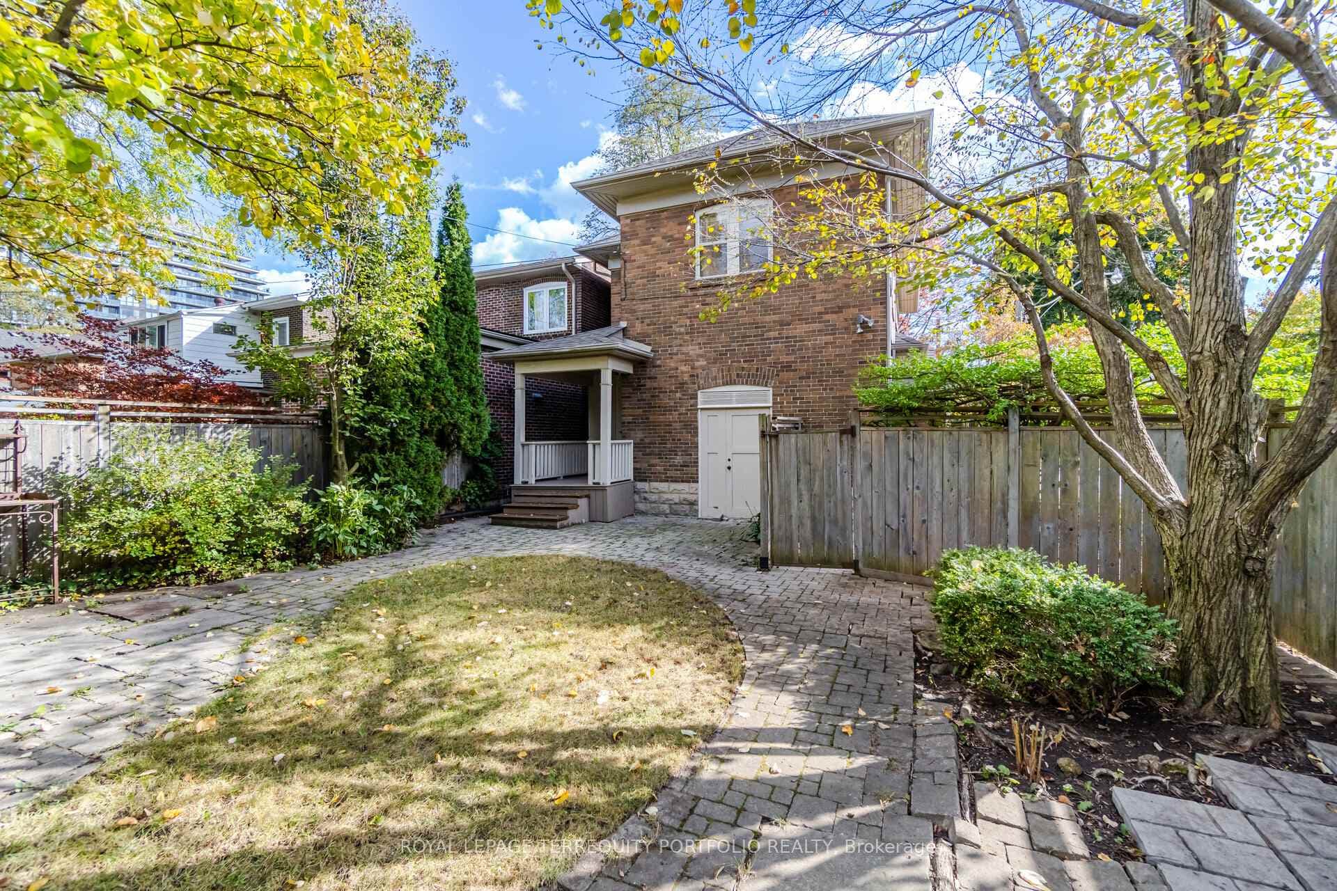 20 Anderson Avenue photo 48