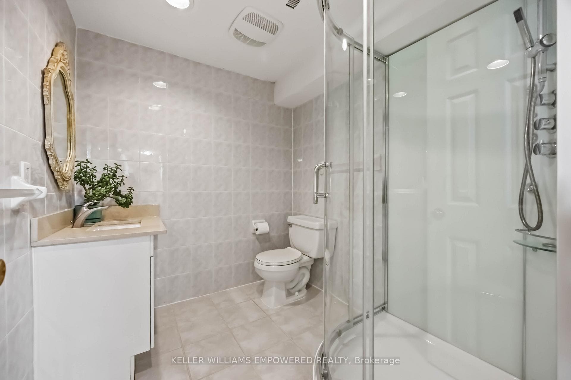 42 Pineway Boulevard photo 33
