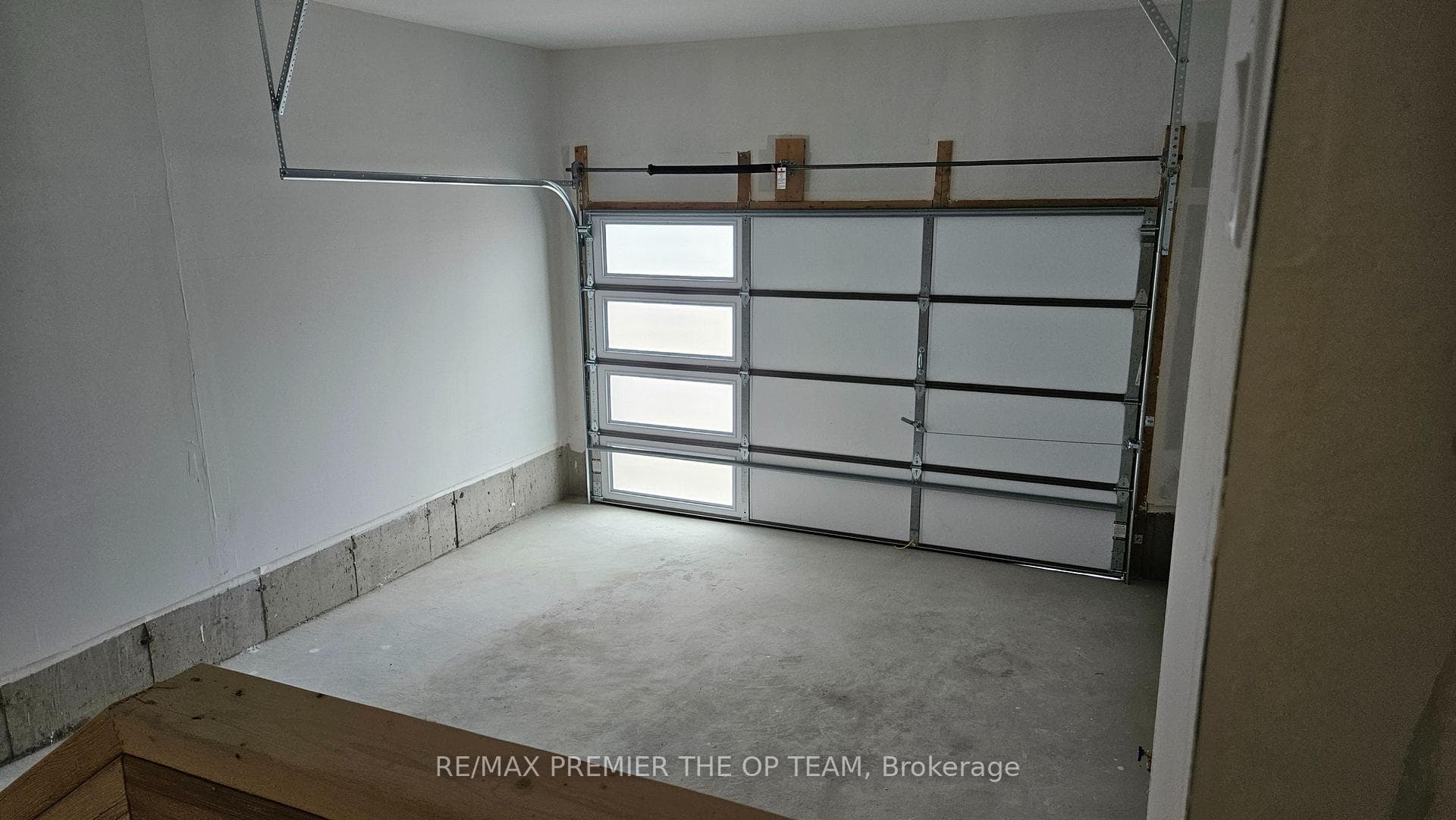 57 Federica Crescent photo 25