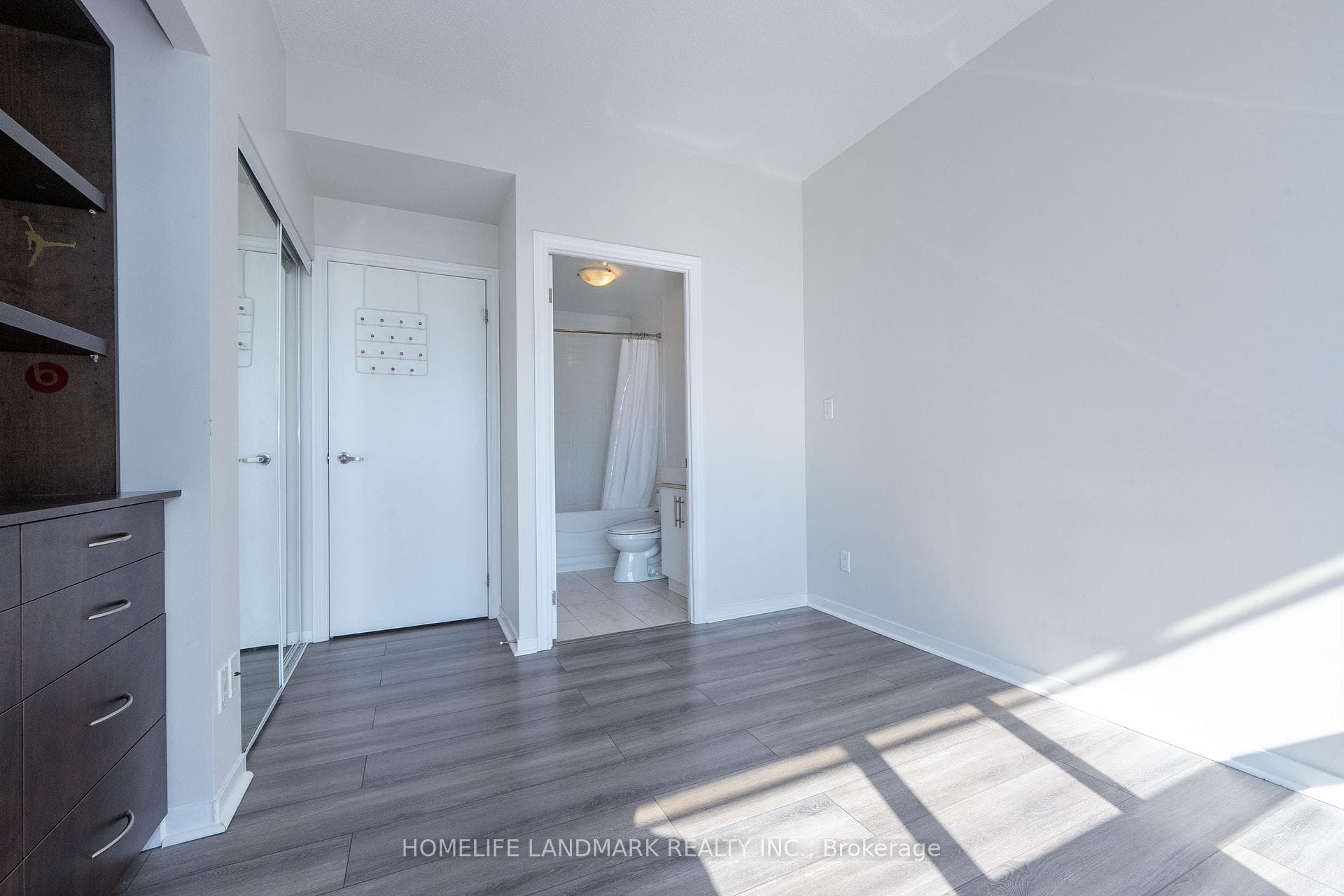 55 Bremner Boulevard Unit 3307 photo 23