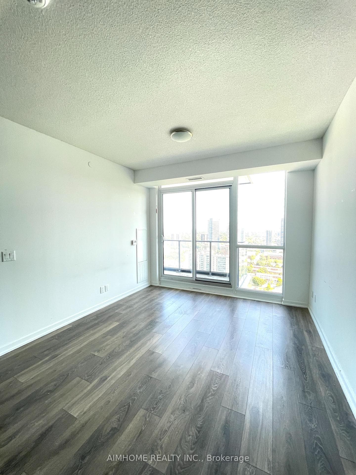 32 Forest Manor Road Unit 2805 photo 5