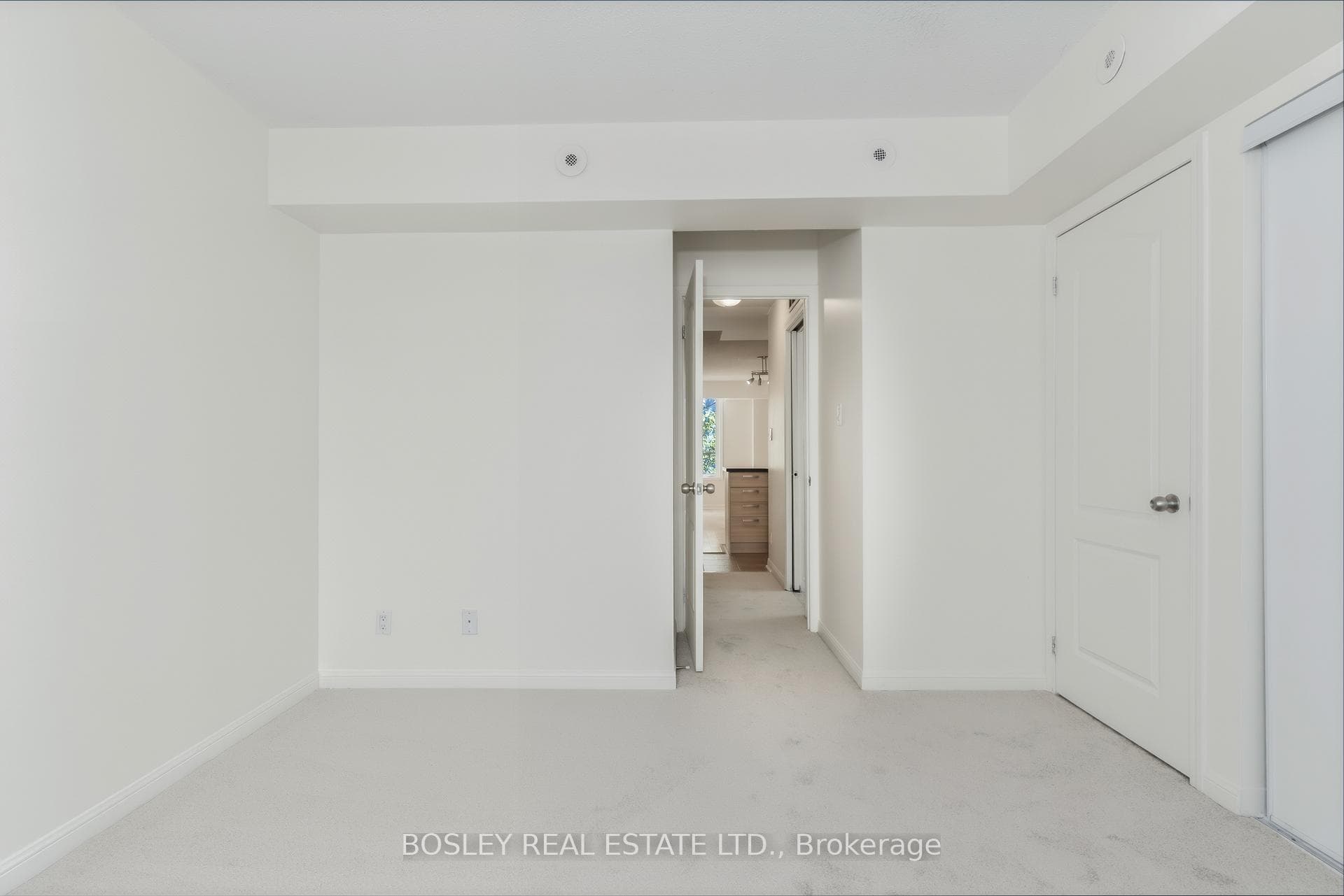 100 Strachan Avenue Unit 606 photo 17