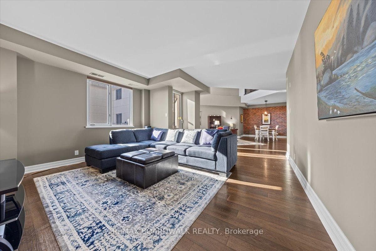 320 Mcleod Street Unit #PH804 photo 16