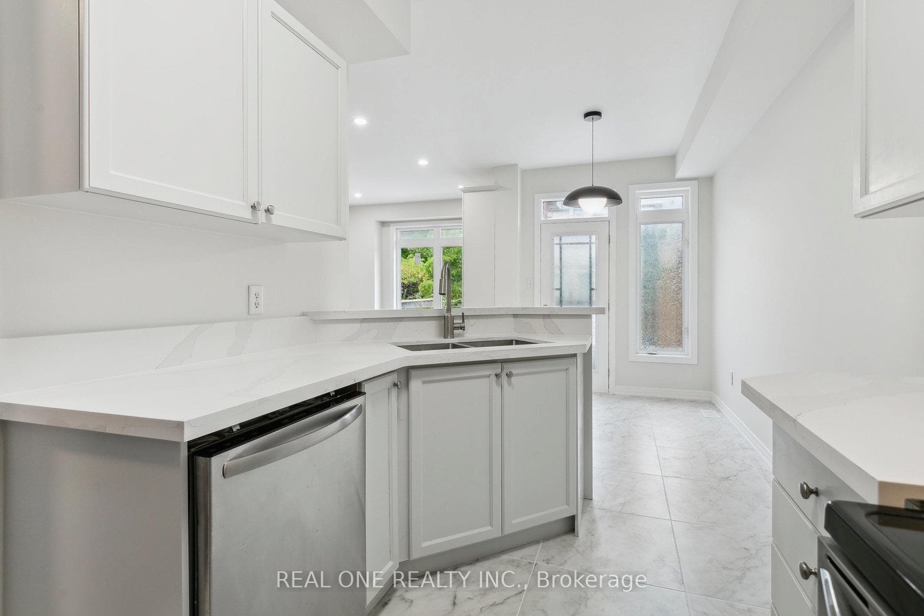 40 Coco Avenue photo 6