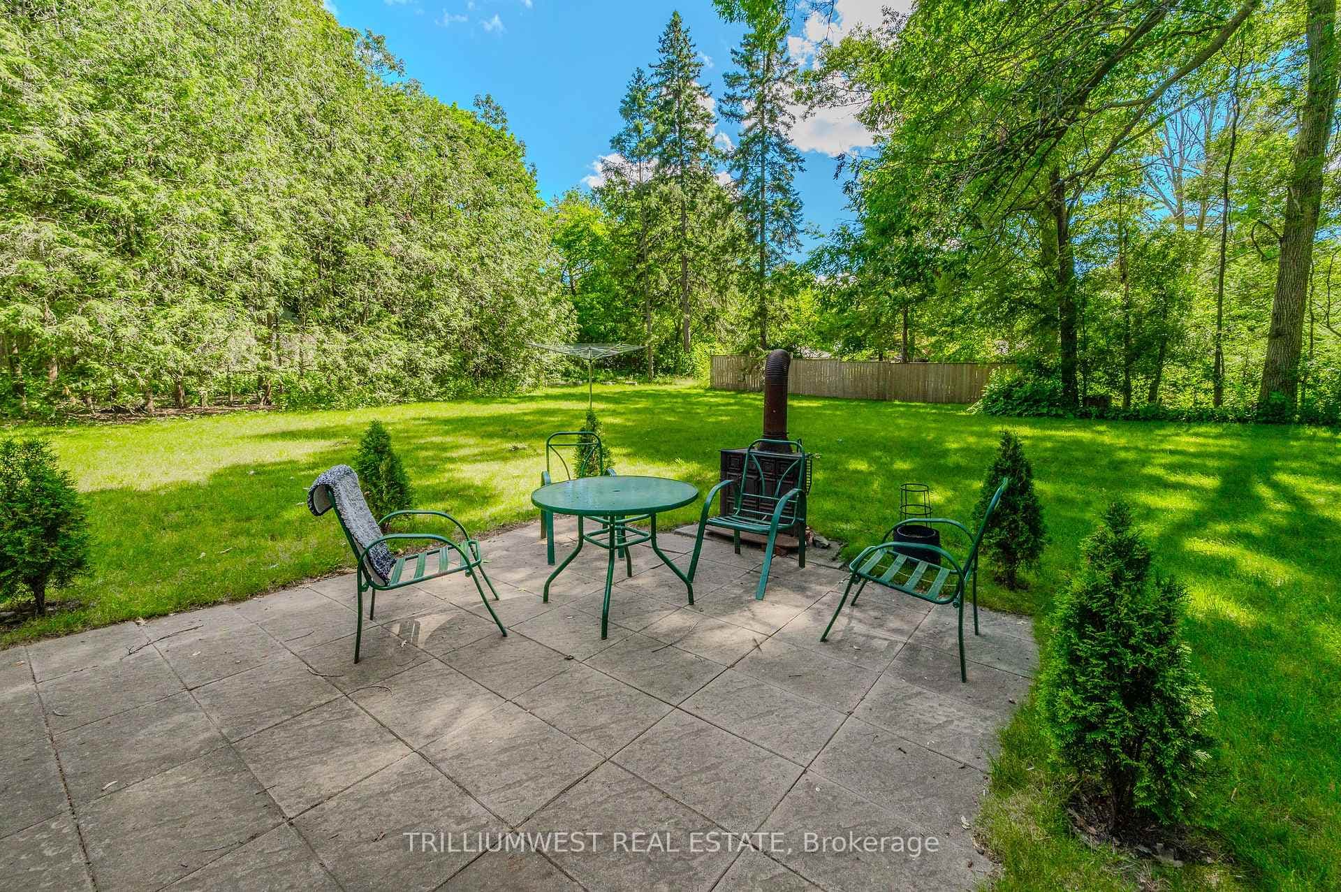 61 Limerick Drive photo 34