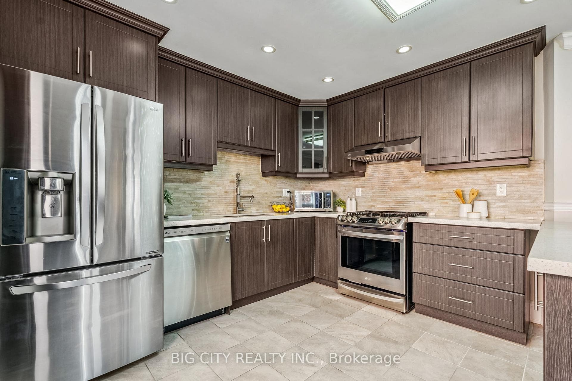 22 Silverthorne Road photo 22