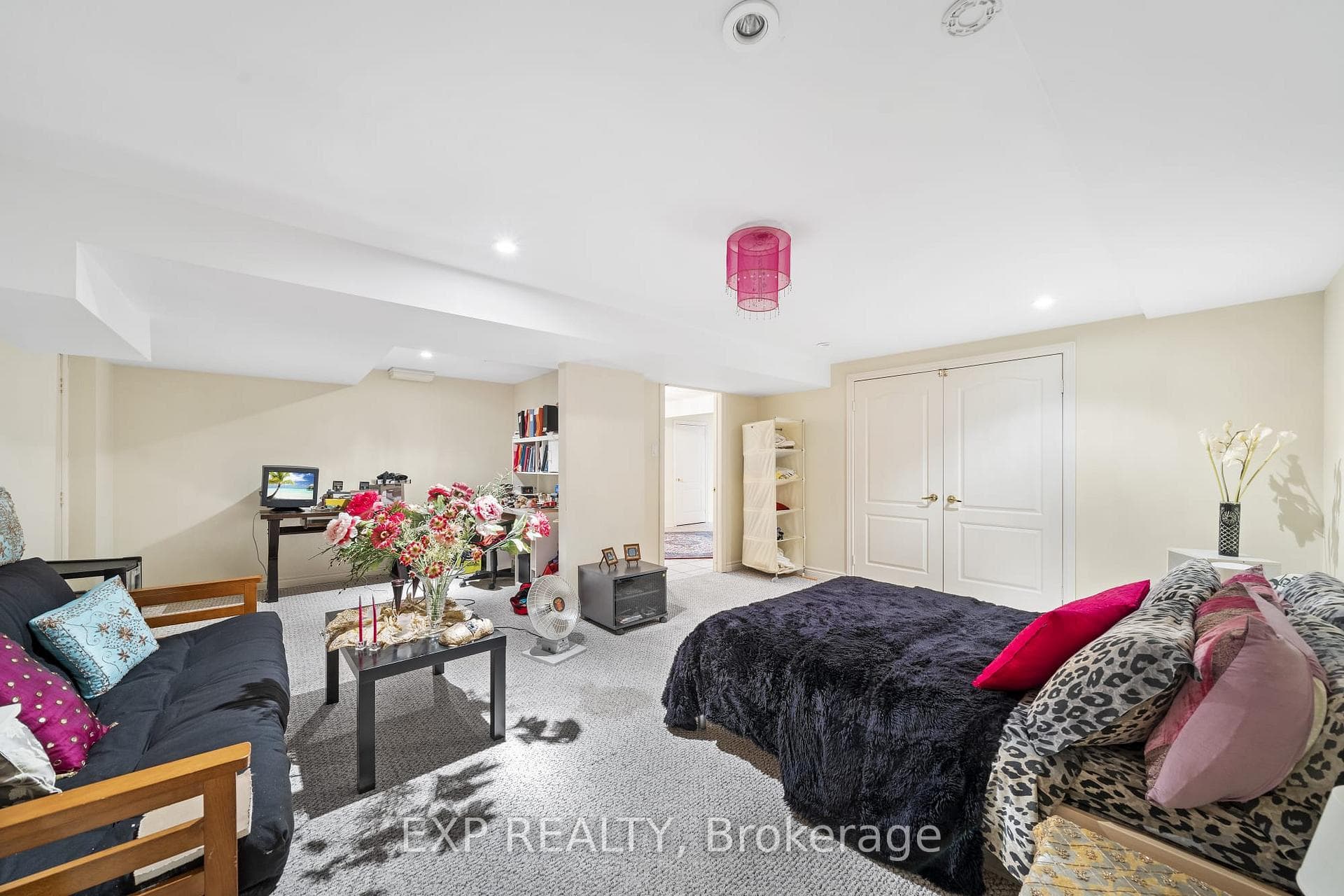2166 Erin Centre Boulevard photo 27