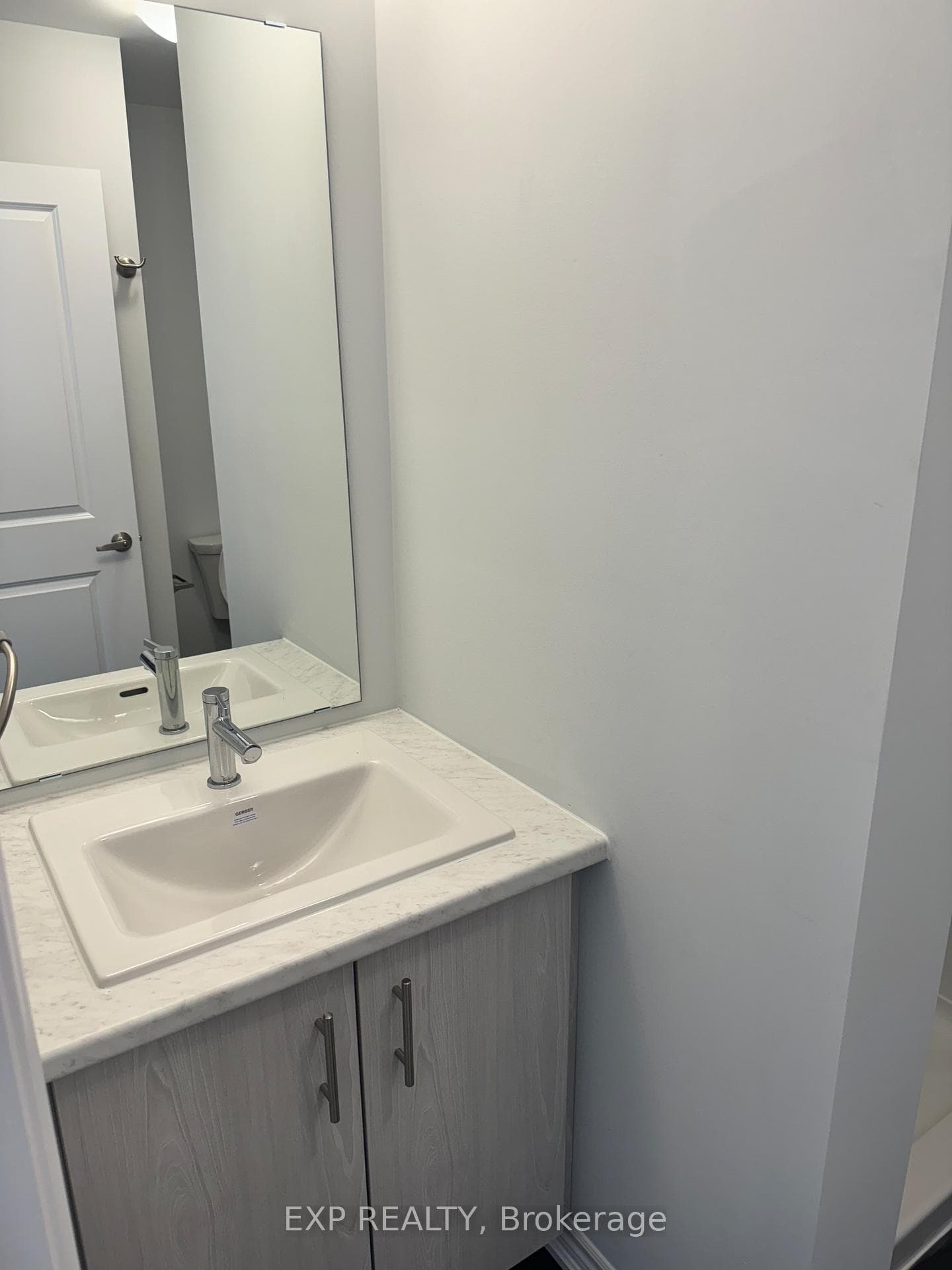 5672 Dorchester Road Unit 33 photo 18