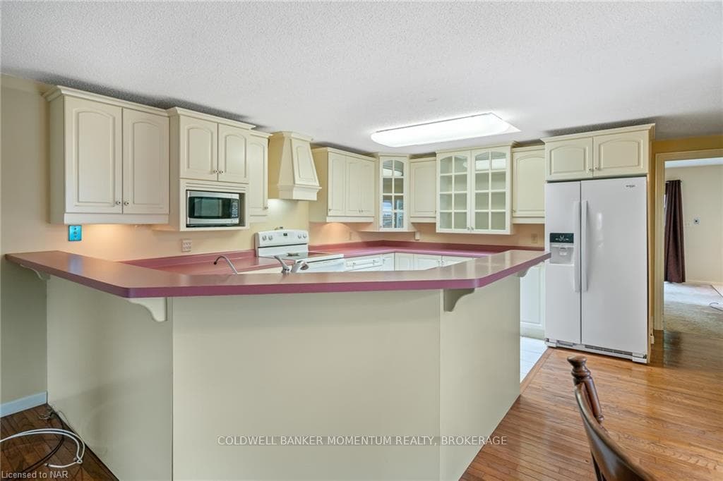 72 LOUISA Street photo 14