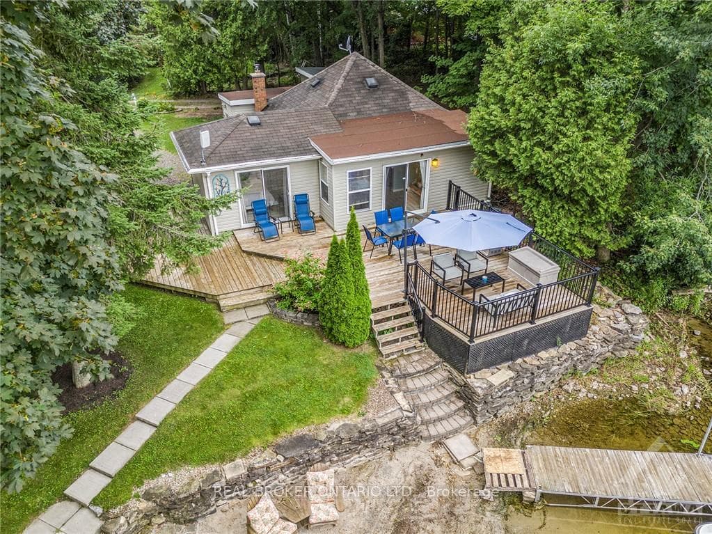 117 FATHER POINT Road photo 22