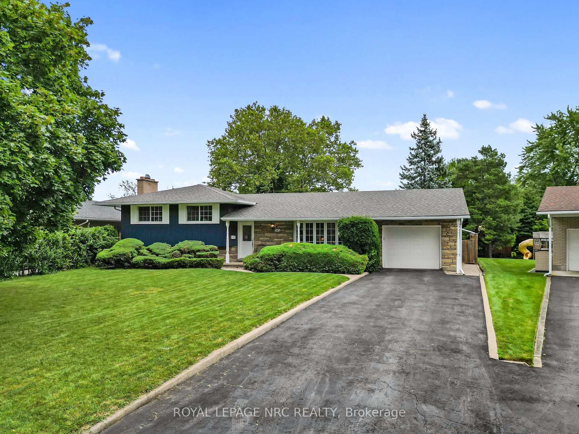 245 Riverview Boulevard photo 42