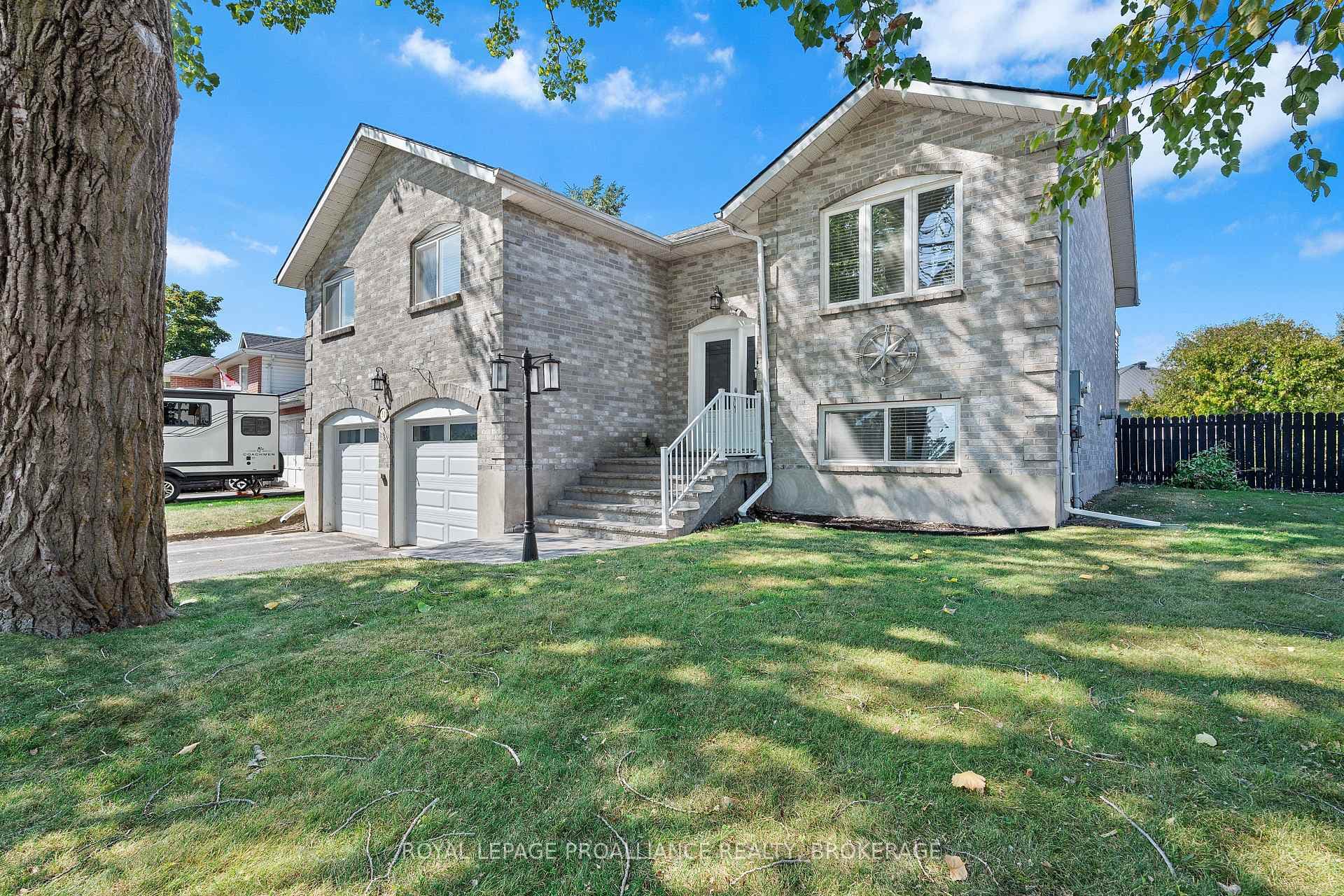 50 Davey Crescent photo 1