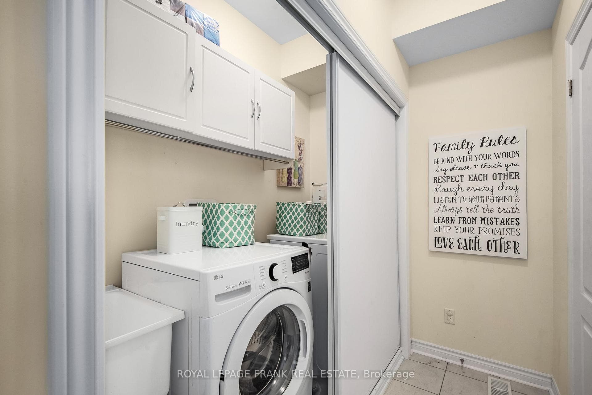 82 Ferris Square photo 22