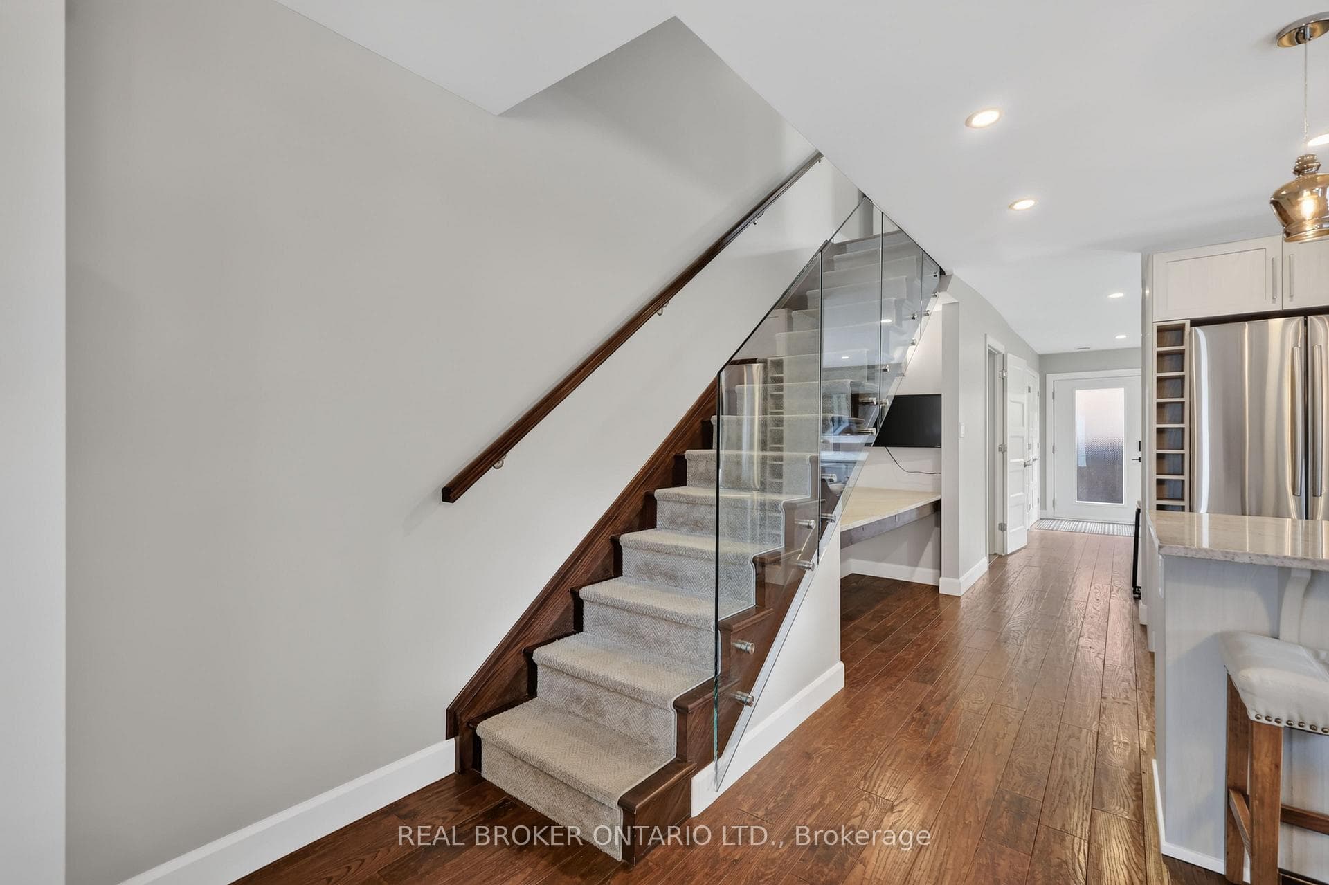 343 Riverdale Avenue photo 13