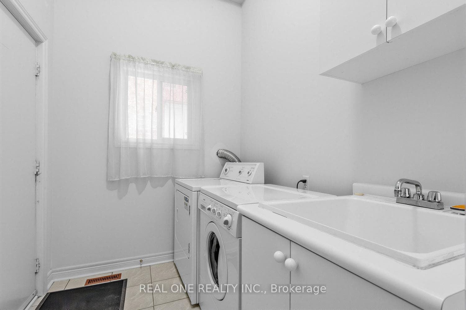 157 Forecastle Road photo 15